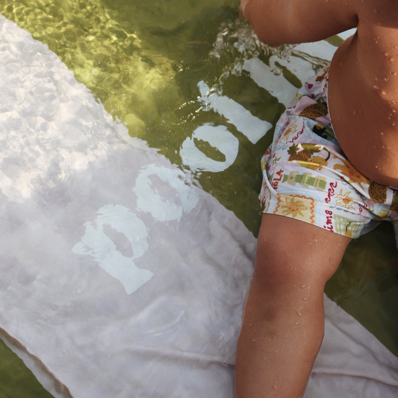 Bubbly Bev Pool