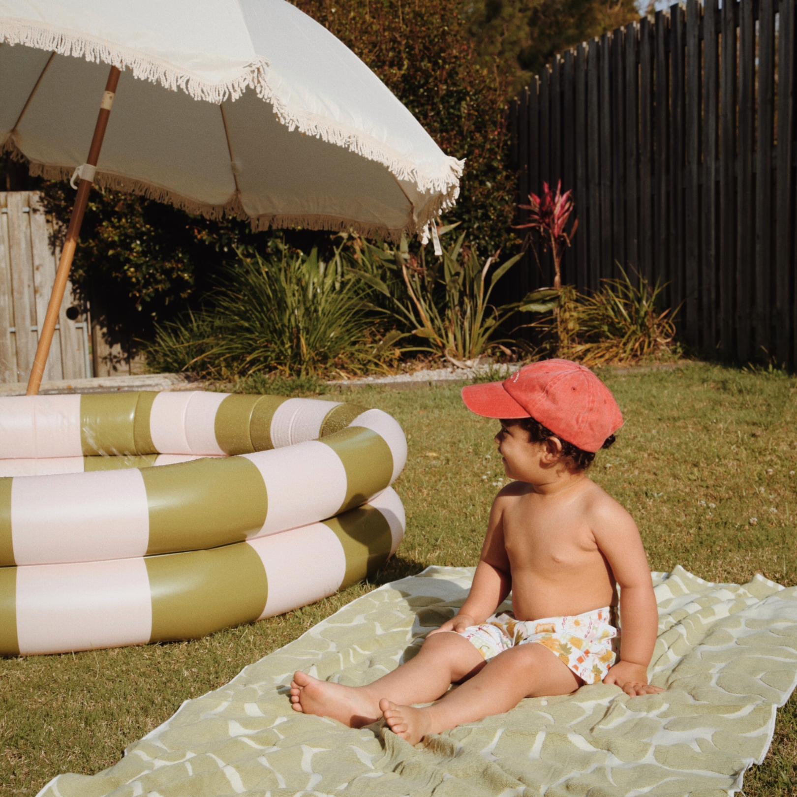 Bubbly Bev Pool